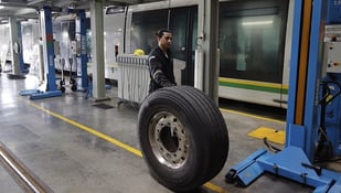 Con reencauche de llantas del Tranvía se aporta a la sostenibilidad