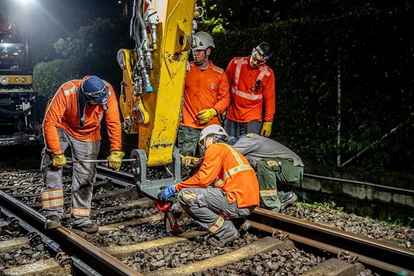 Desde Austria llegaron rieles para el mantenimiento de la vía férrea en 2026