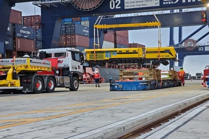 Llegó el vehículo auxiliar más grande y tecnológico para el cuidado de la infraestructura férrea del Metro de Medellín