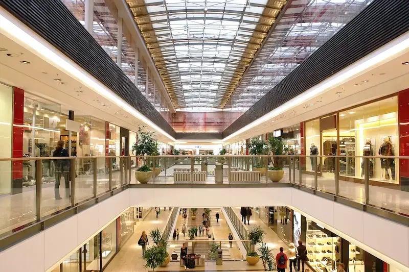 Shopping mall