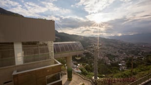 LÍNEA H ES SINÓNIMO DE ESPERANZA Y DESARROLLO