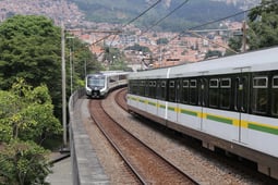 Fitch Ratings ratifica la solidez financiera y la gestión responsable del Metro de Medellín