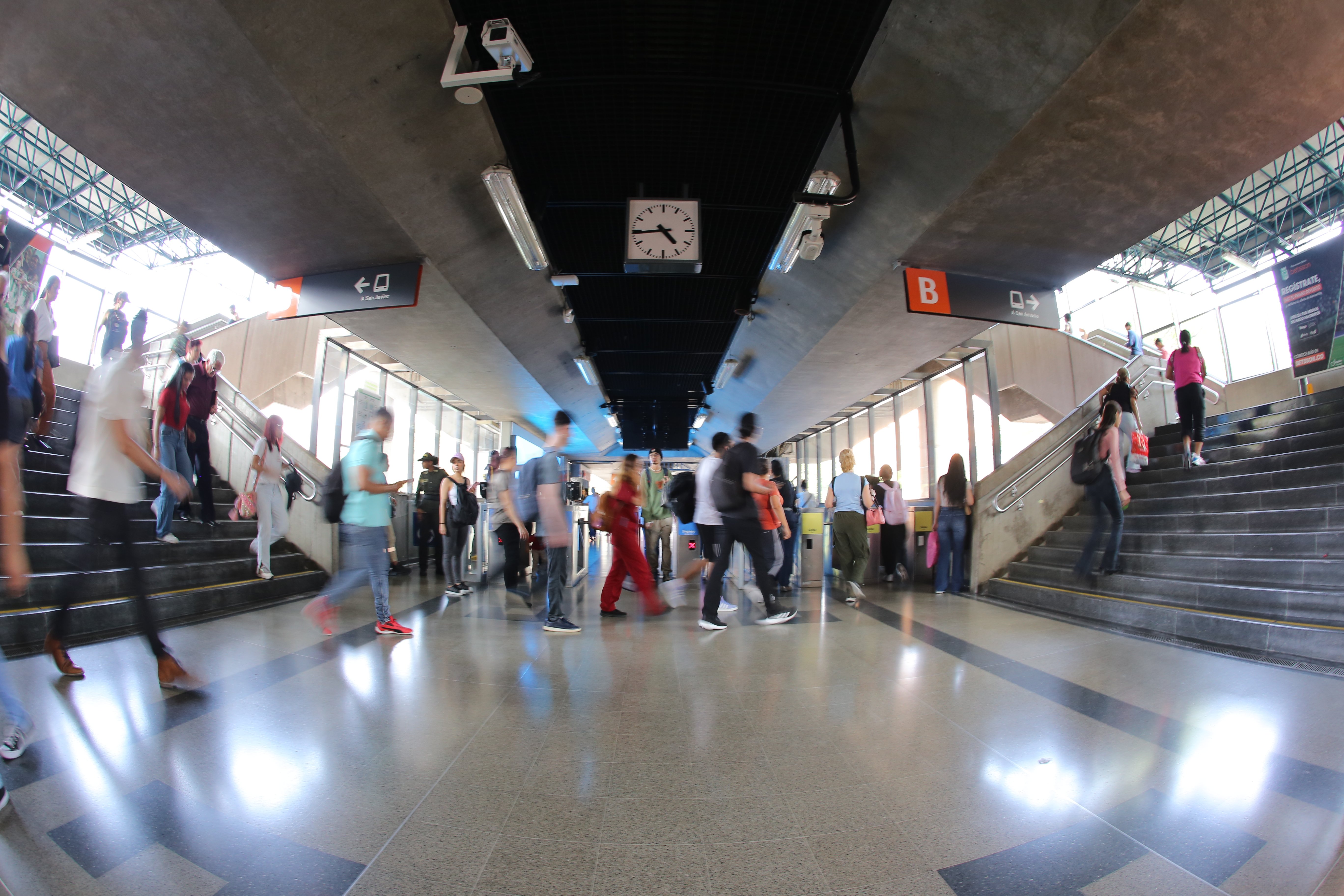 LINEA B ESTADIO (2)
