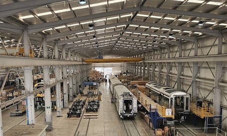 Más trenes para mejorar el servicio: inició el proceso de ensamblaje del primero de 13 trenes nuevos