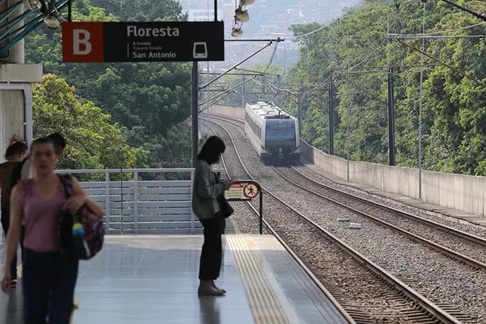 Línea B - Estación Floresta
