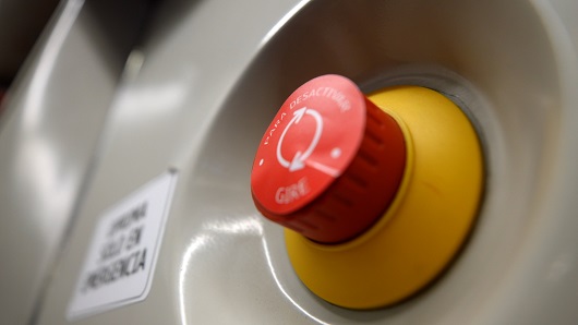 Botón rojo, botón de emergencia, metro de medellin