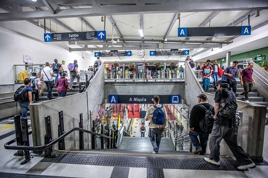 Metro de Medellín hace un llamado a escalonar horarios en la ciudad-región para distribuir la afluencia diaria durante todas las horas de operación Metro de Medellín hace un llamado a escalonar horarios en la ciudad-región para distribuir la afluencia diaria durante todas las horas de operación
