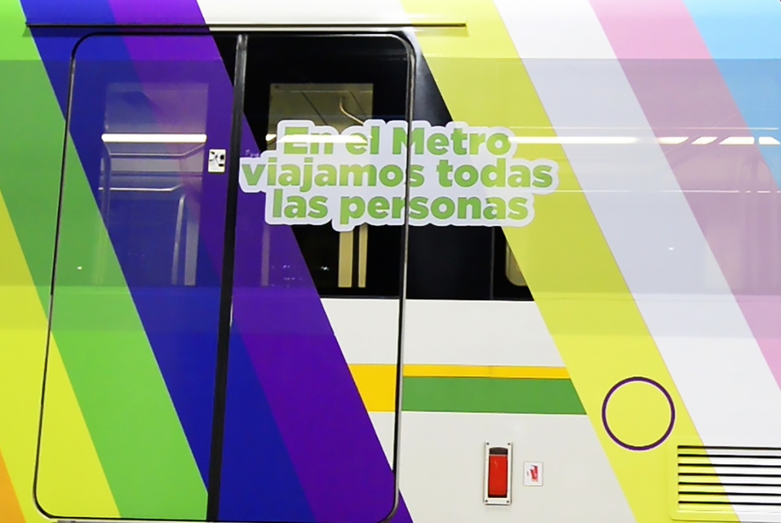 Imagen de la campaña En el Metro viajamos todas las personas